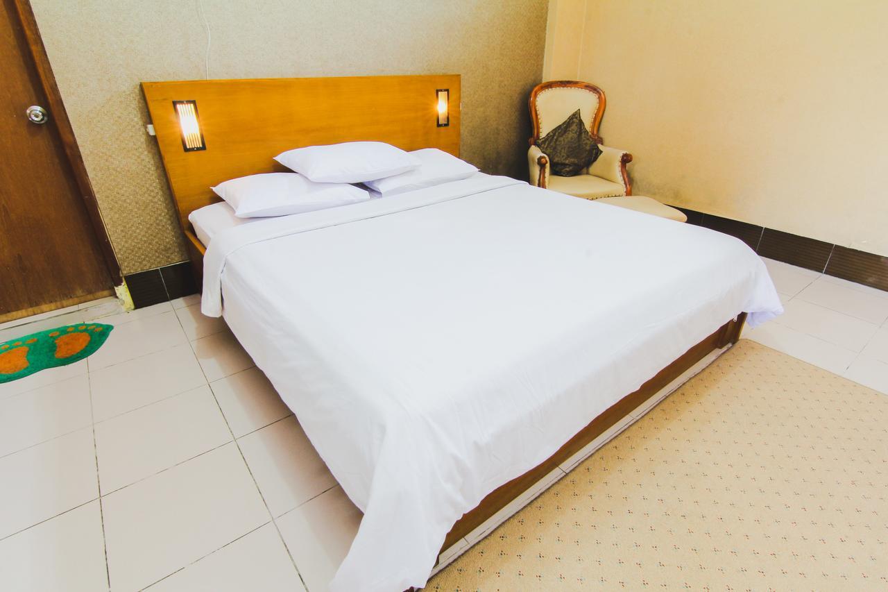 Hotel Bandara Asri Kalasan Extérieur photo