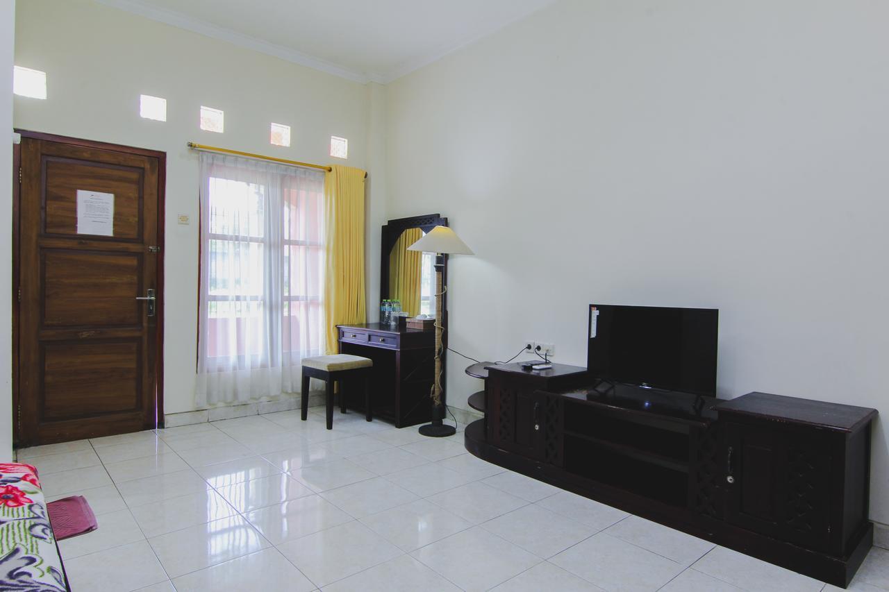 Hotel Bandara Asri Kalasan Extérieur photo